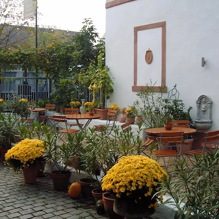 & Restaurant Weisenheimer Hof 3* Weisenheim am Berg