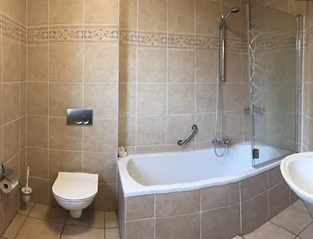 & Restaurant Weisenheimer Hof Hotel