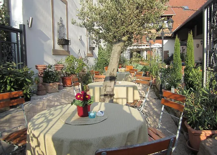 Hotel&restaurant Weisenheimer Hof Hotel Weisenheim am Berg